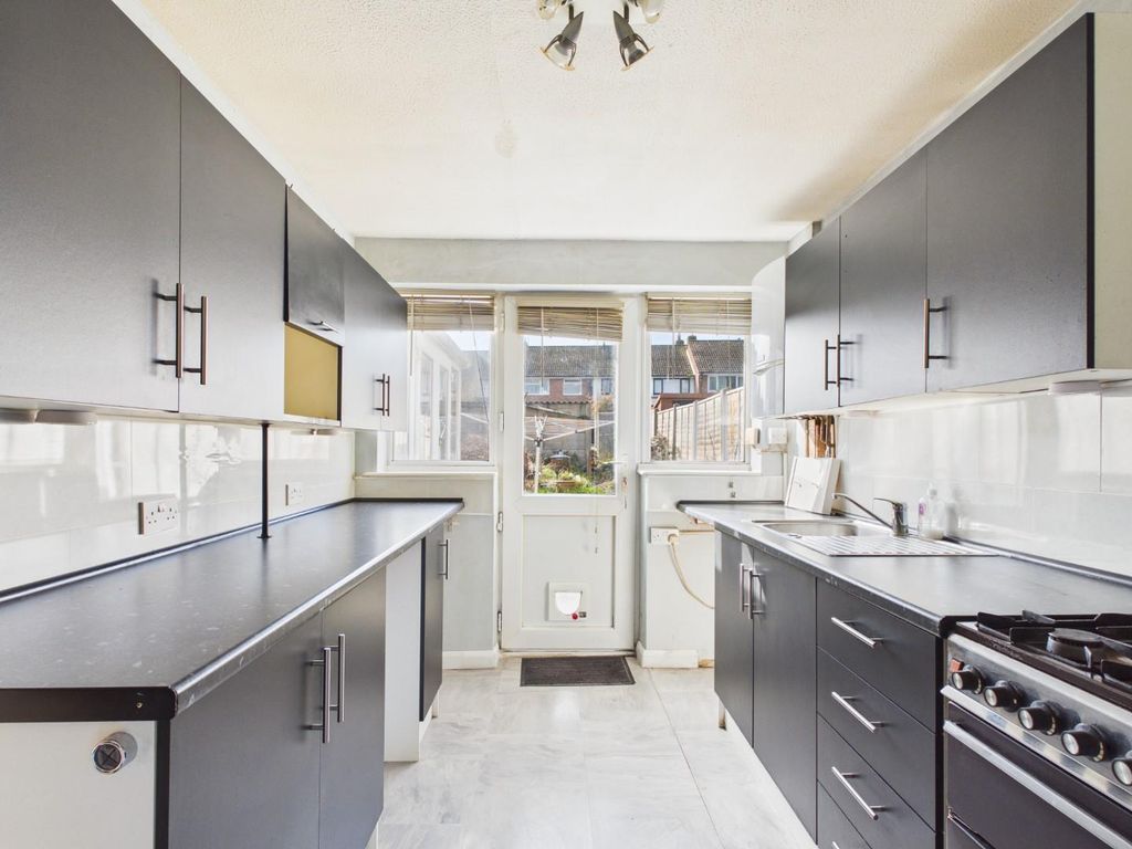 Property photo 2 of 13 Cam05010G0-Pr0021-Still010.Jpg