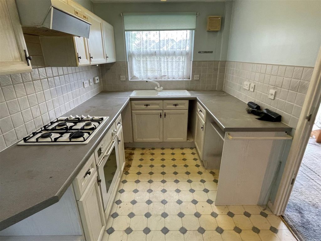 Property photo 3 of 13 15.Jpg