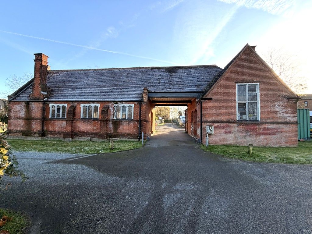 Property photo 1 of 6 Photo 3