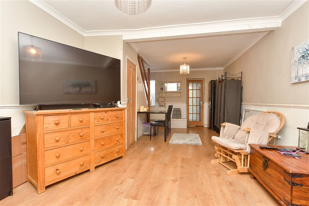 Property photo 3 of 9 Lounge/Diner