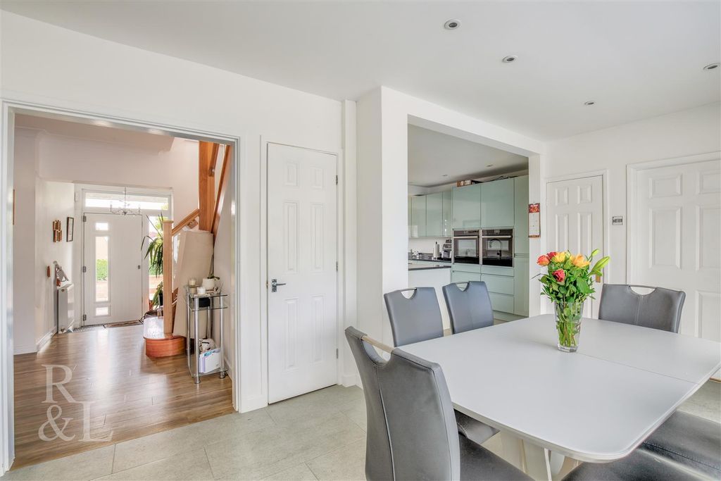 Property photo 3 of 45 8 Creswell (22)-3.Jpg