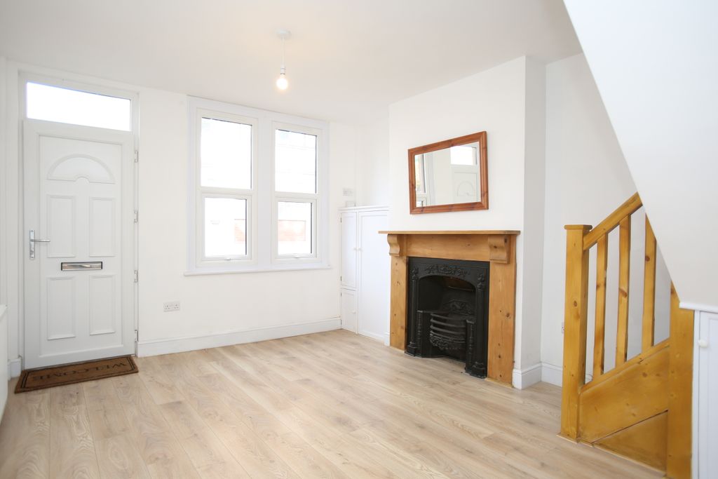 Property photo 2 of 16 593A2357