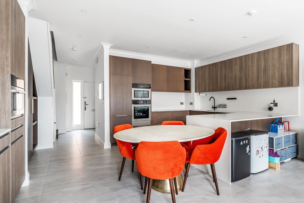 Property photo 3 of 26 Photo 3