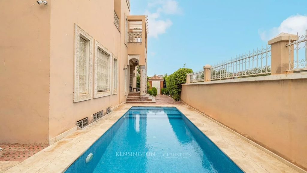 Property photo 1 of 25