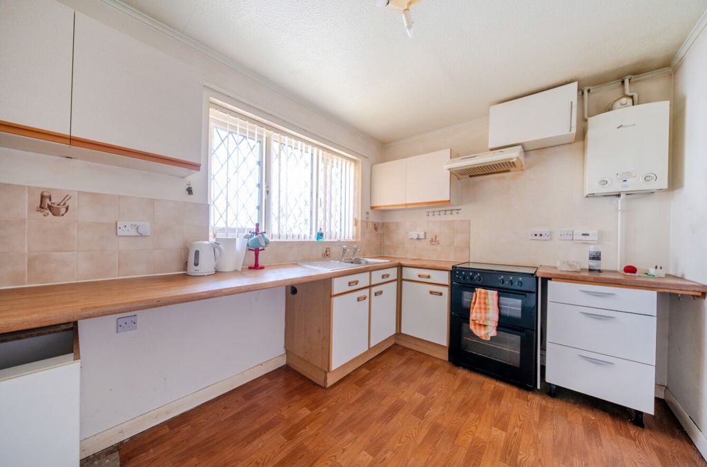 Property photo 3 of 12 1512350-7-6A8d863E655Ca