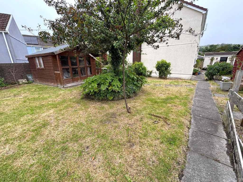 Property photo 2 of 22