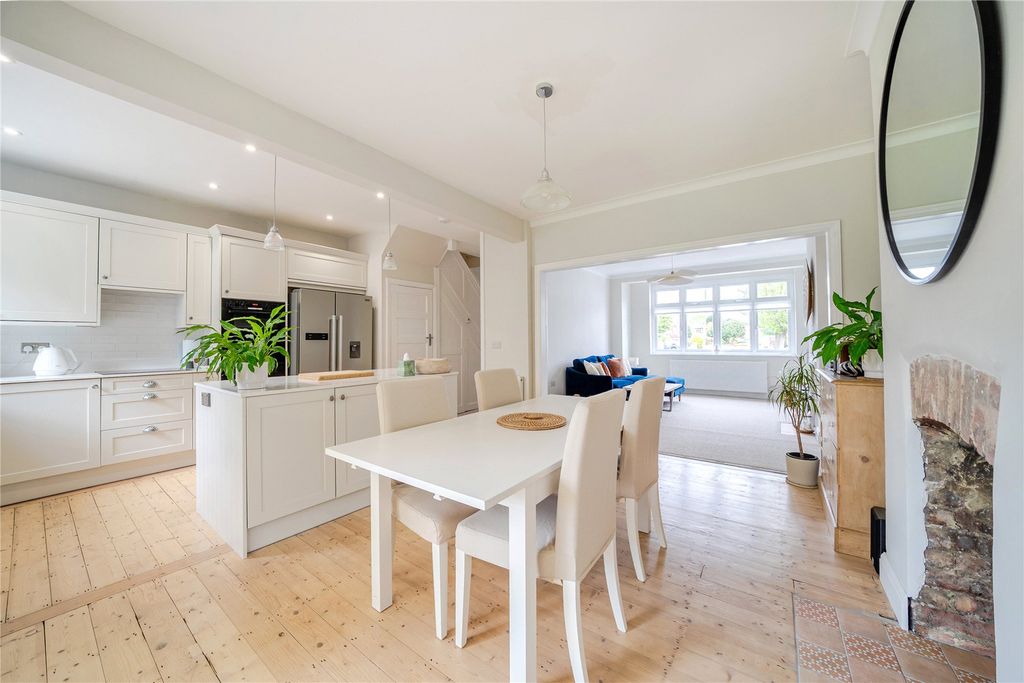 Property photo 2 of 20 Picture No. 08