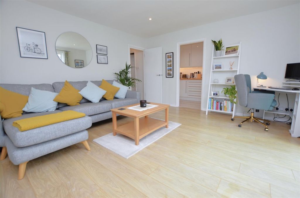 Property photo 1 of 10 Picture No. 01