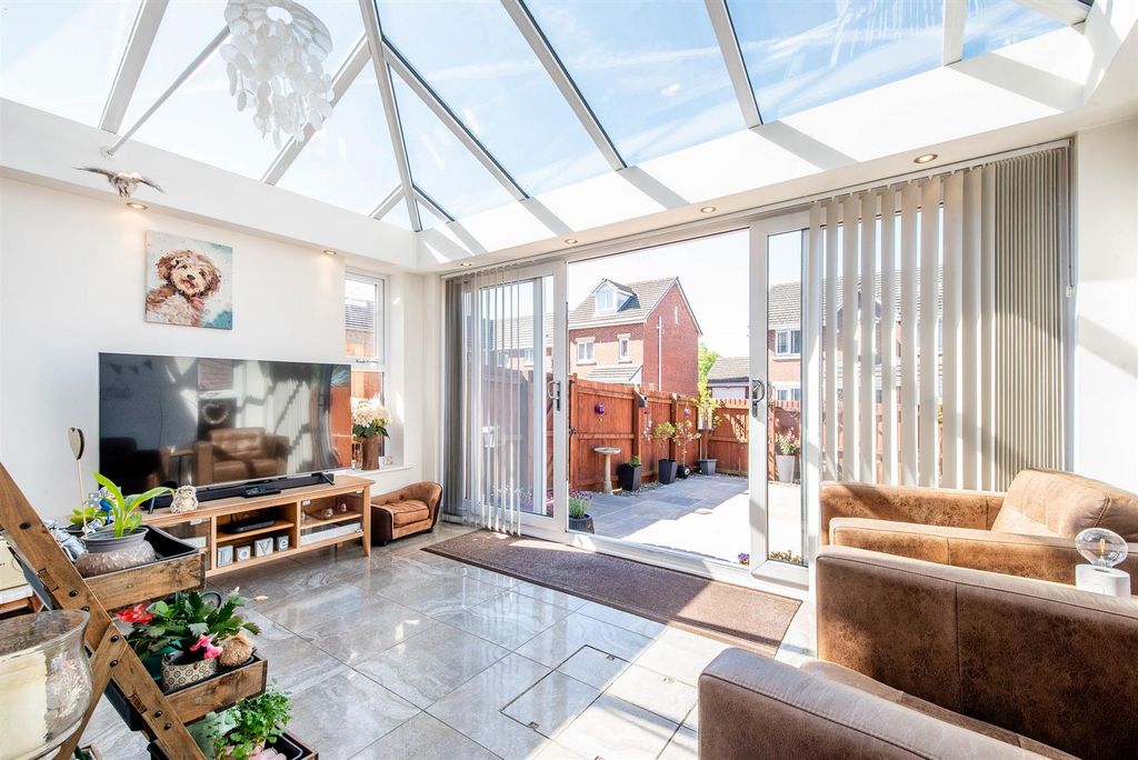 Property photo 2 of 28 Orangery