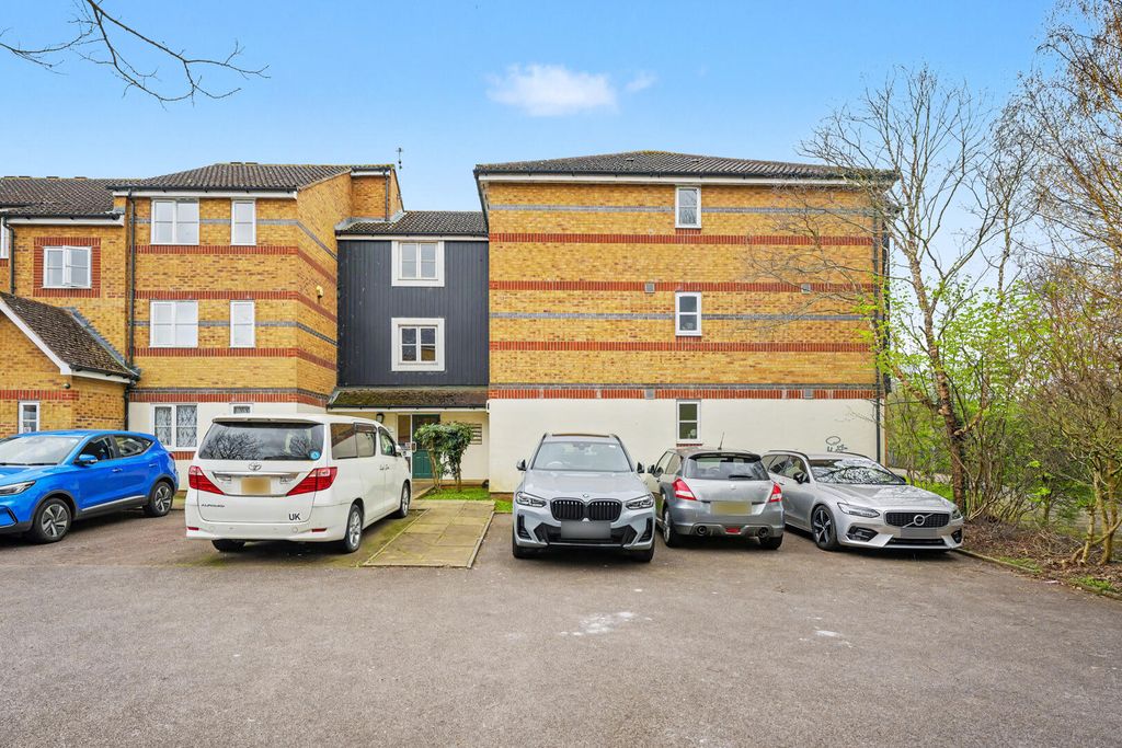 Property photo 1 of 23 Driveway