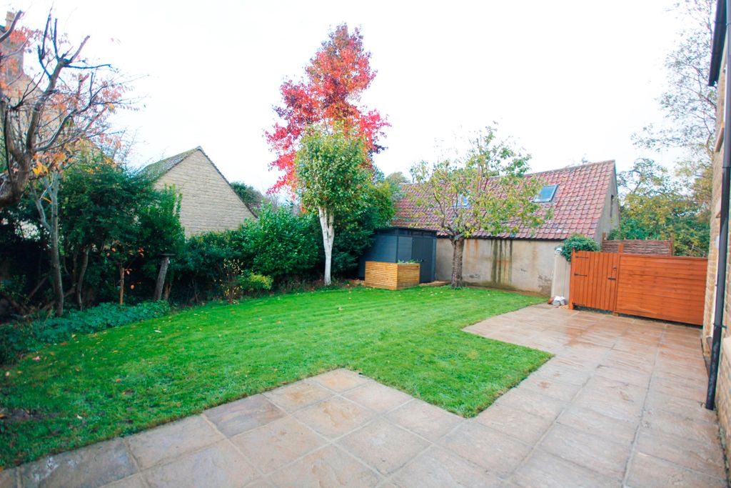 Property photo 3 of 20