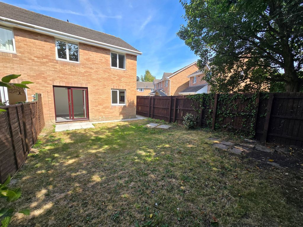 Property photo 3 of 23