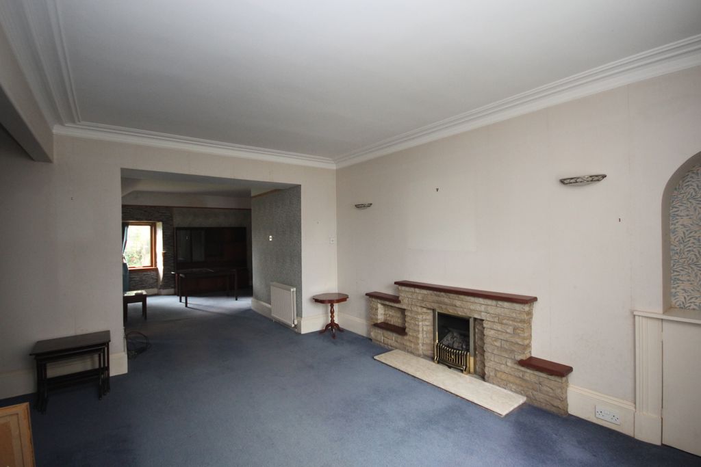 Property photo 3 of 24