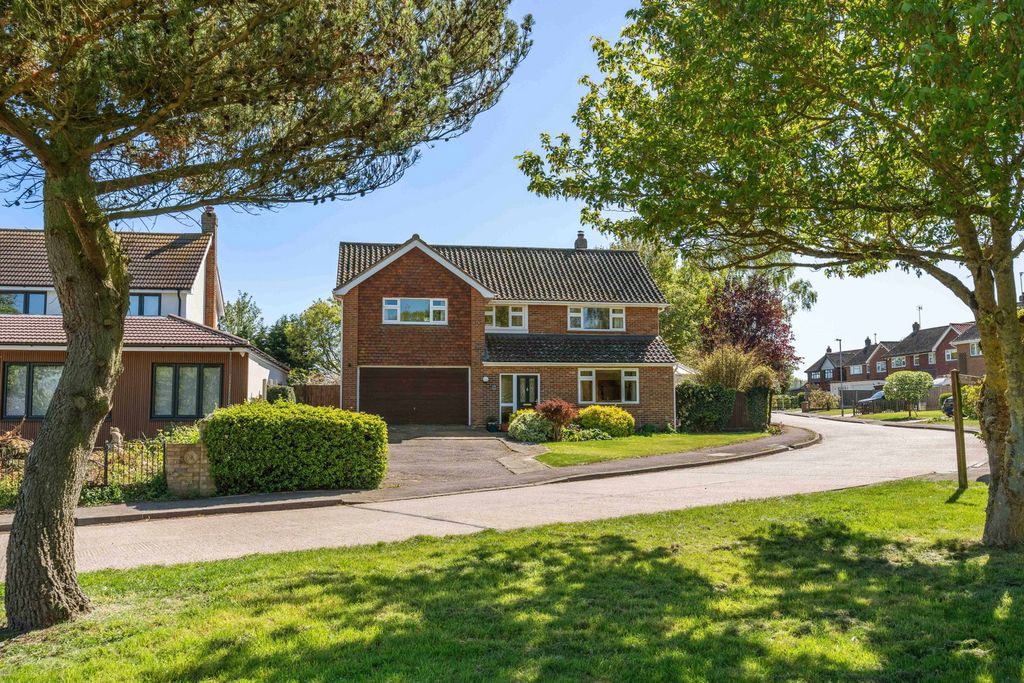Property photo 1 of 36