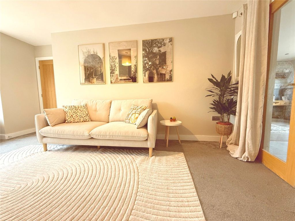 Additional image 12 of 5 bed detached house for saleSummer View, Holmfirth, West Yorkshire HD9