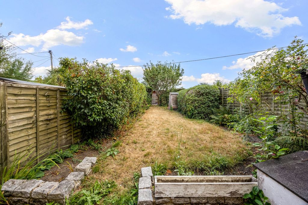 Property photo 2 of 19