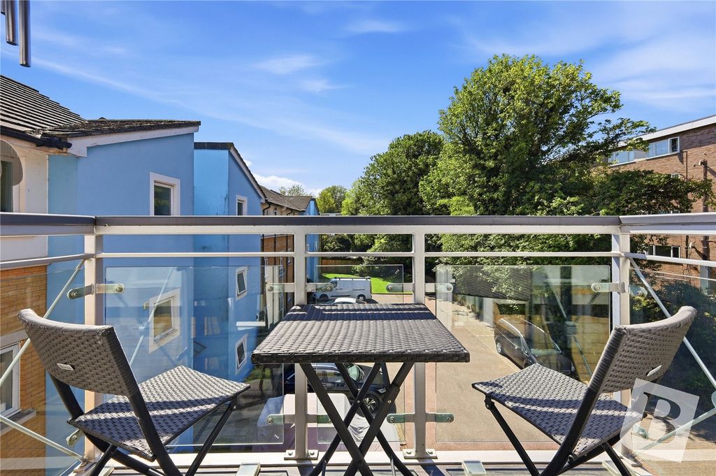 Property photo 3 of 16 Balcony