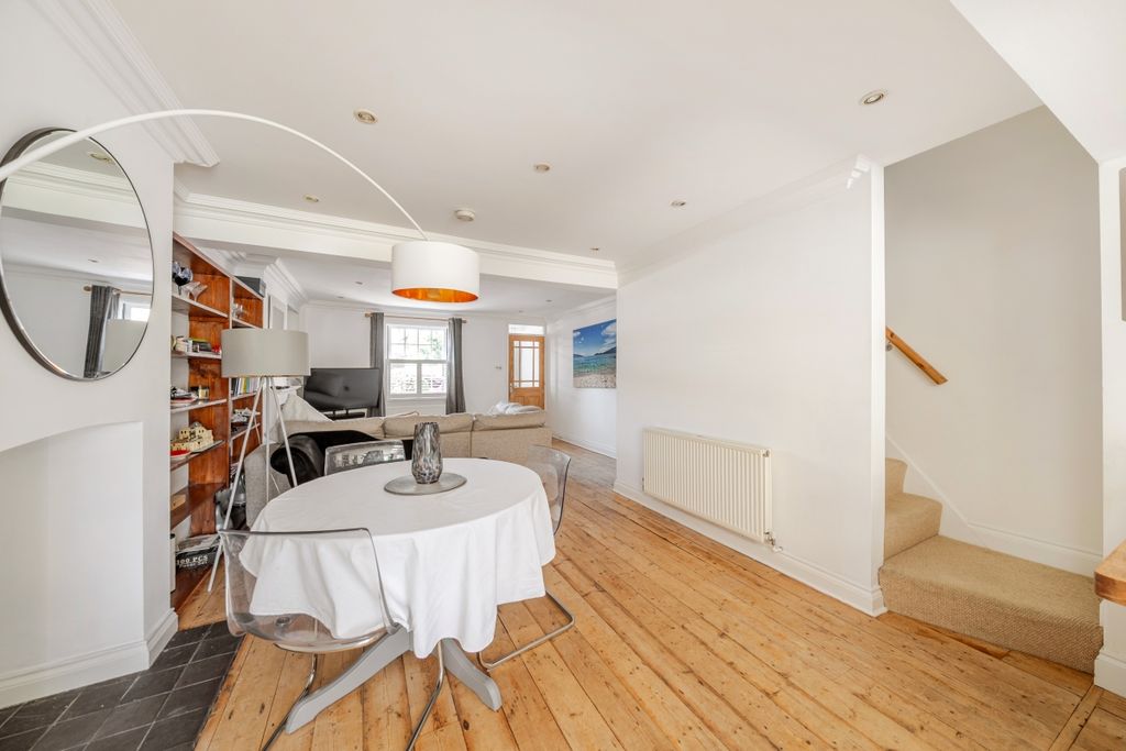 Property photo 3 of 19