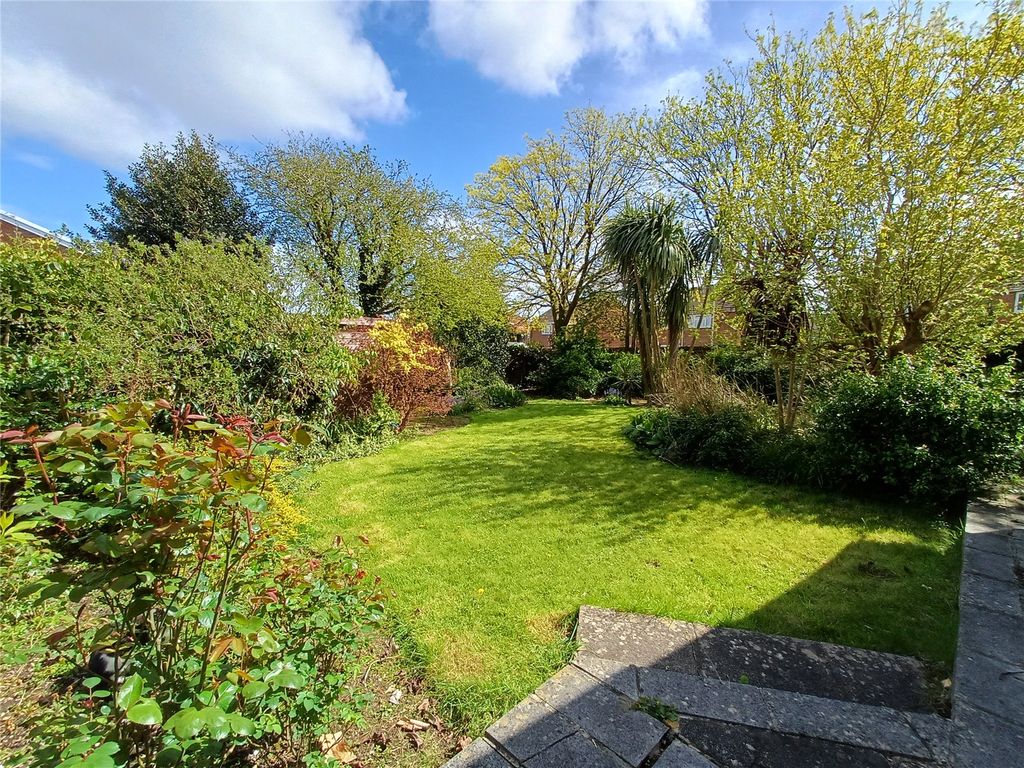 Property photo 3 of 17 Picture No. 04