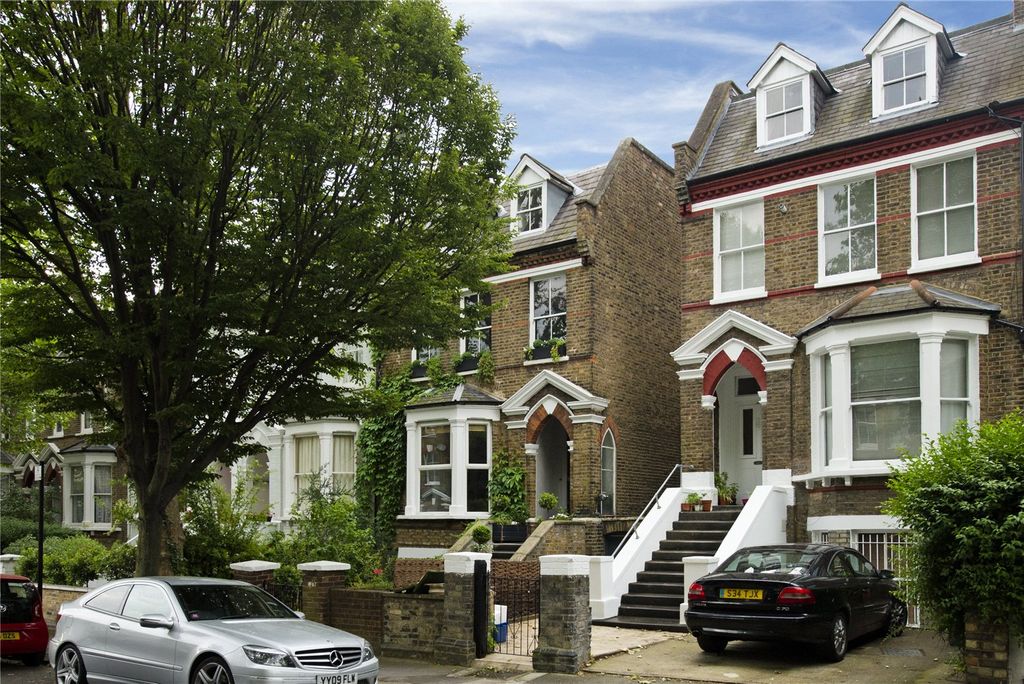 Property photo 1 of 1