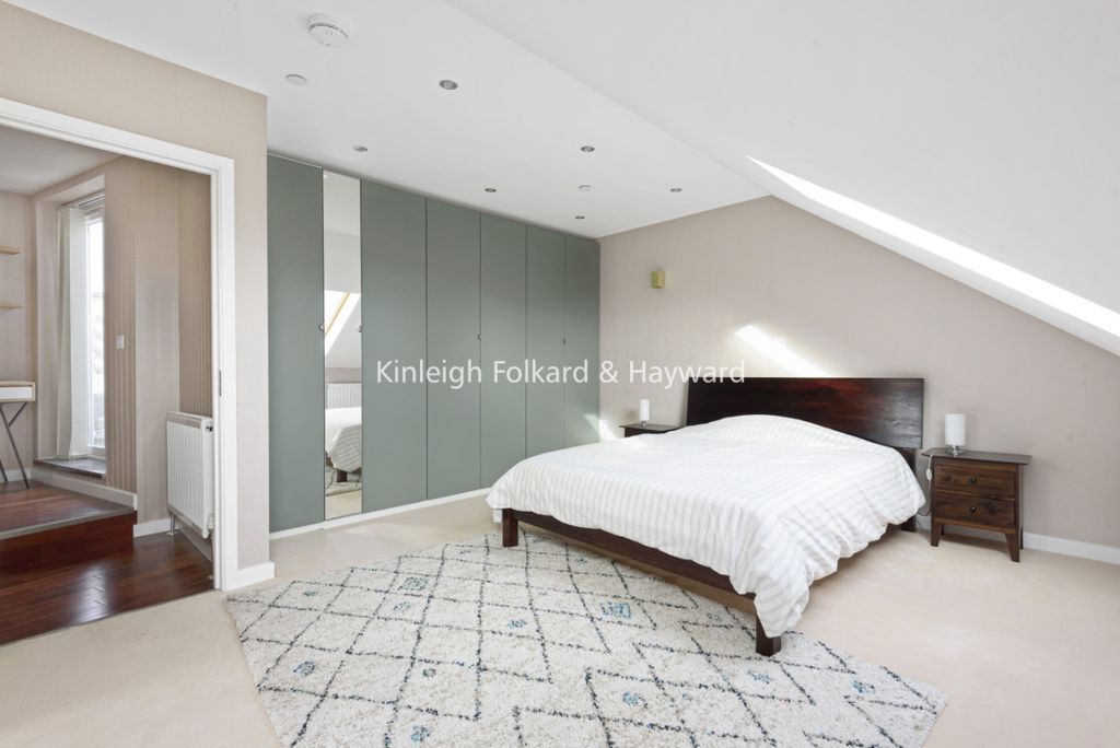 Property photo 3 of 14 Ba95B6E5-Ac62-49Cb-8