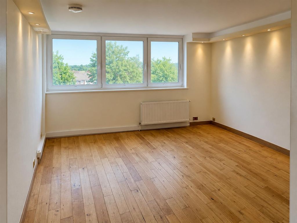 Property photo 3 of 12 Munden 7.Png