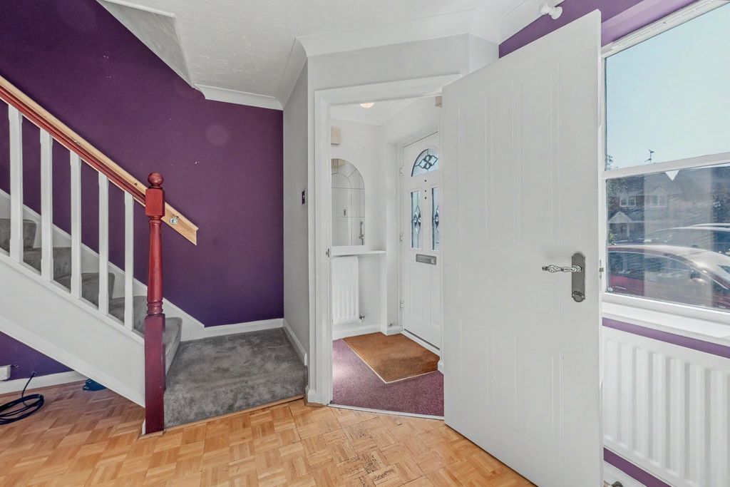 Property photo 2 of 17