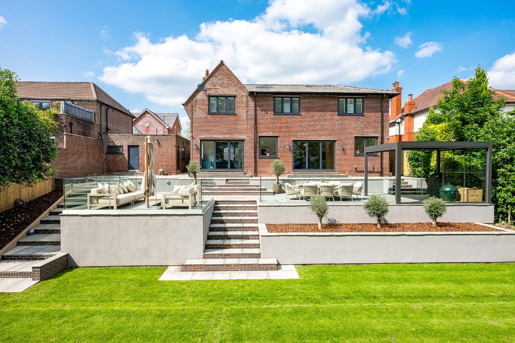 Property photo 1 of 59 4258451