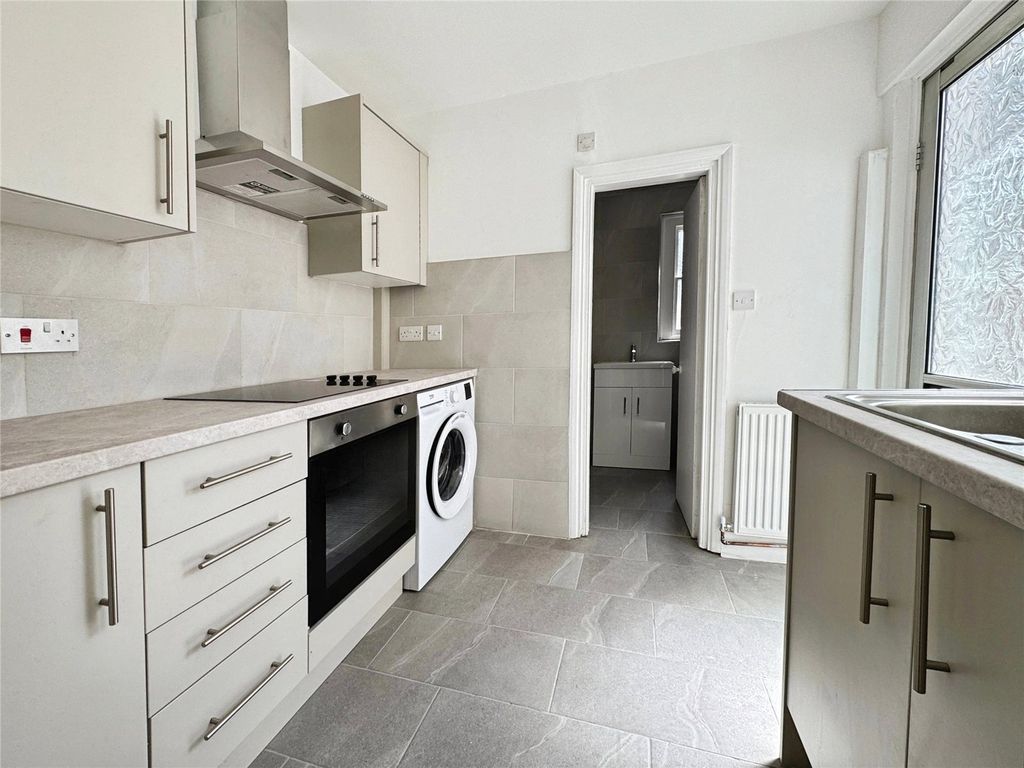 Property photo 1 of 12 Kitchen