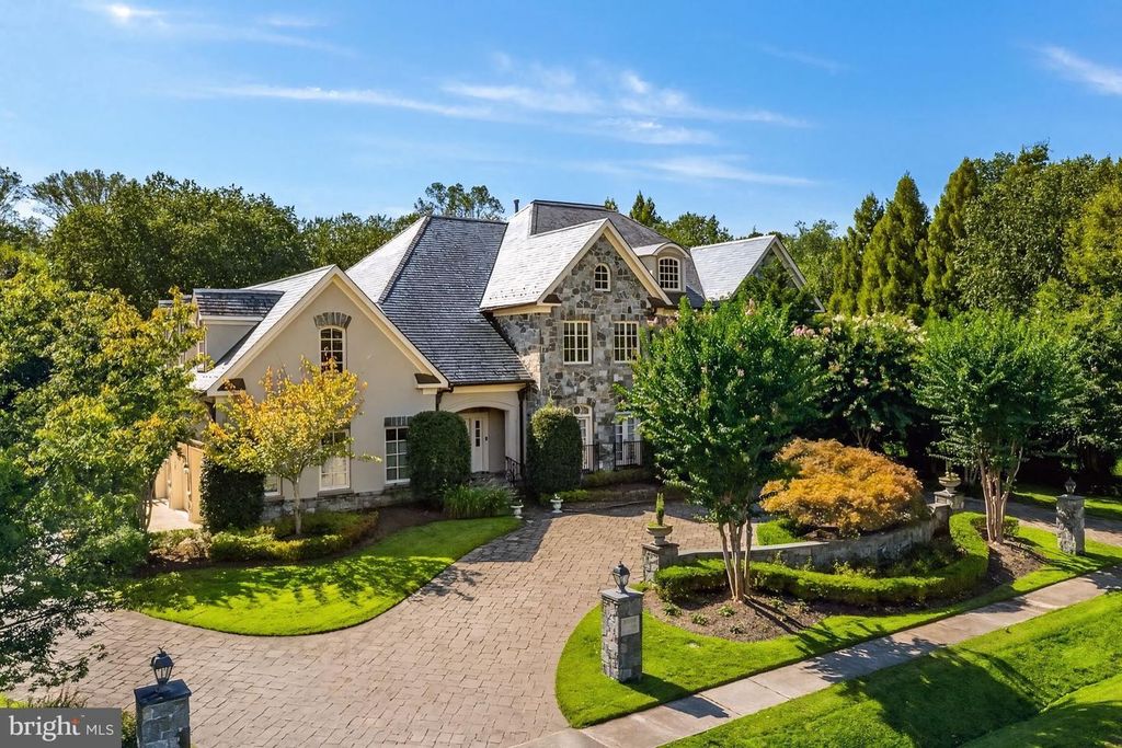 Property photo 1 of 25