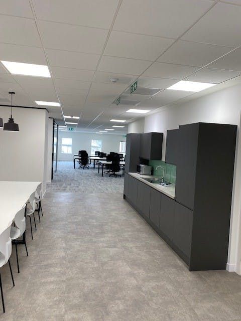 Property photo 3 of 4 Fitted Space 2.Jpg