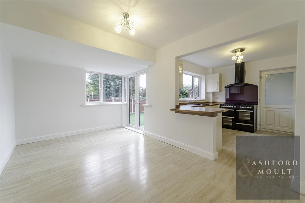 Property photo 2 of 32 Ashford-16.Jpg