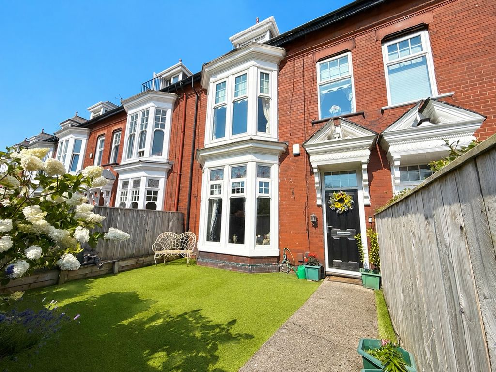 Property photo 1 of 40 2E38Cbe6-Ac7E-4409-8233-F6Daac2E8Fdf