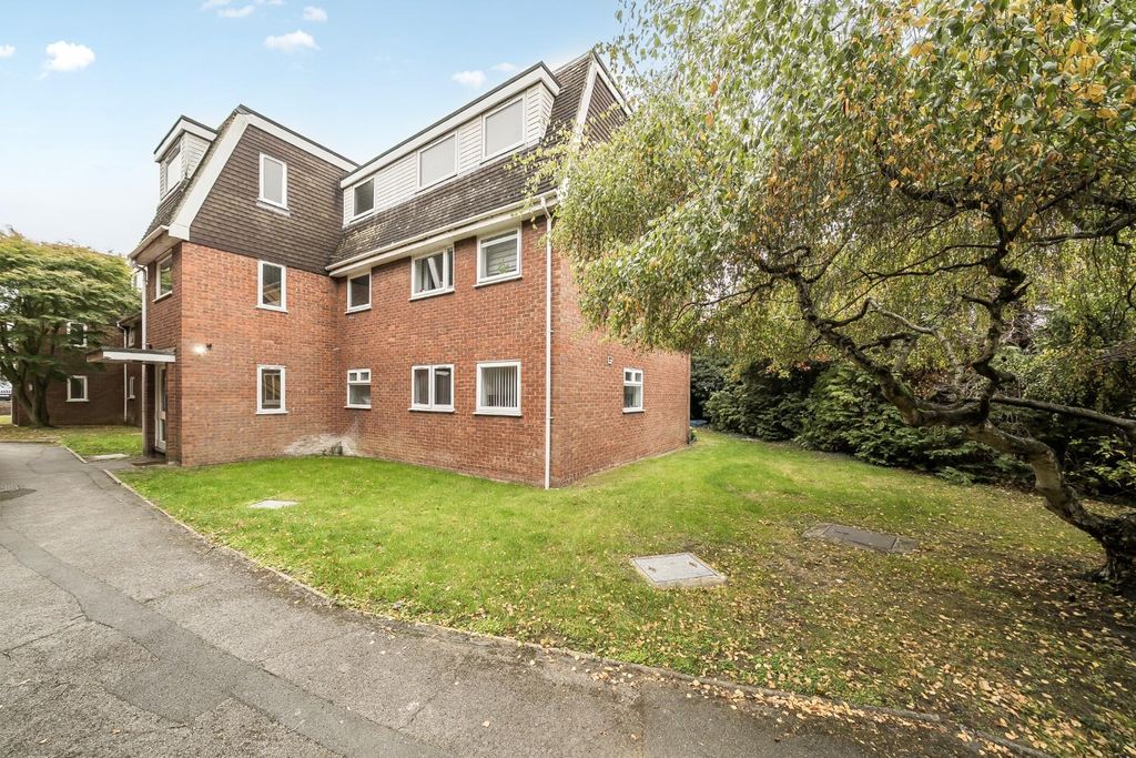 Property photo 1 of 11