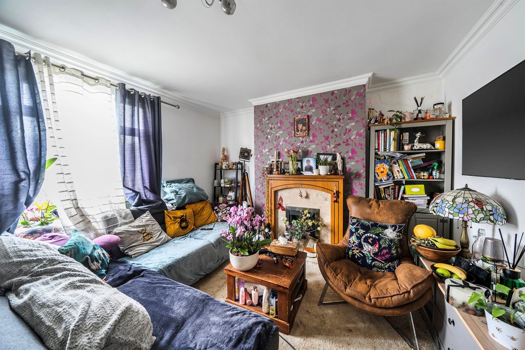 Property photo 2 of 15