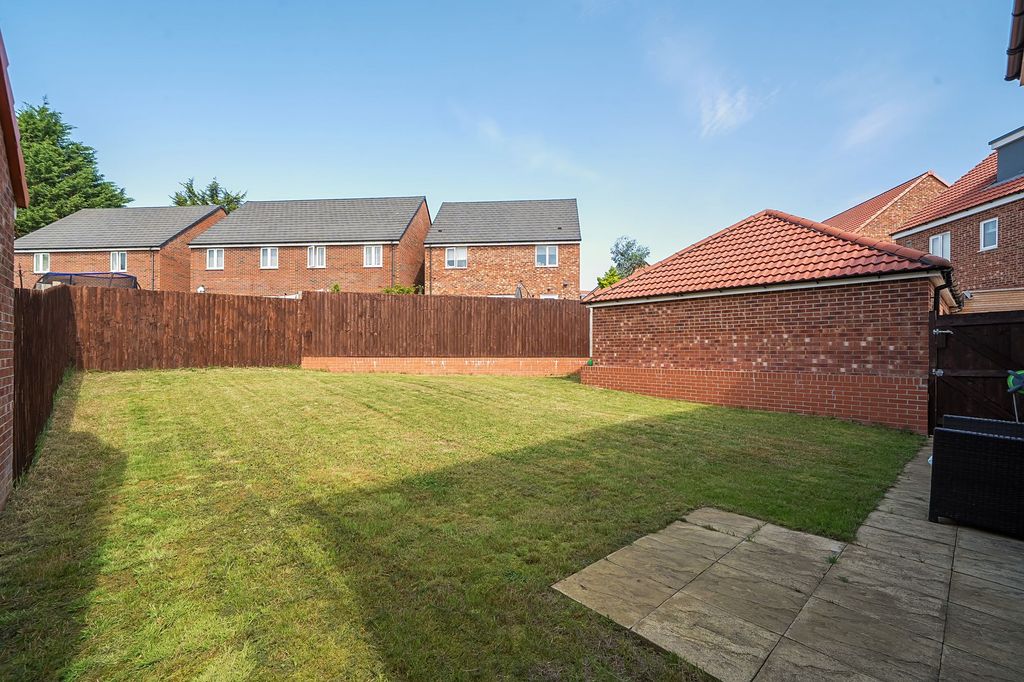 Property photo 3 of 22