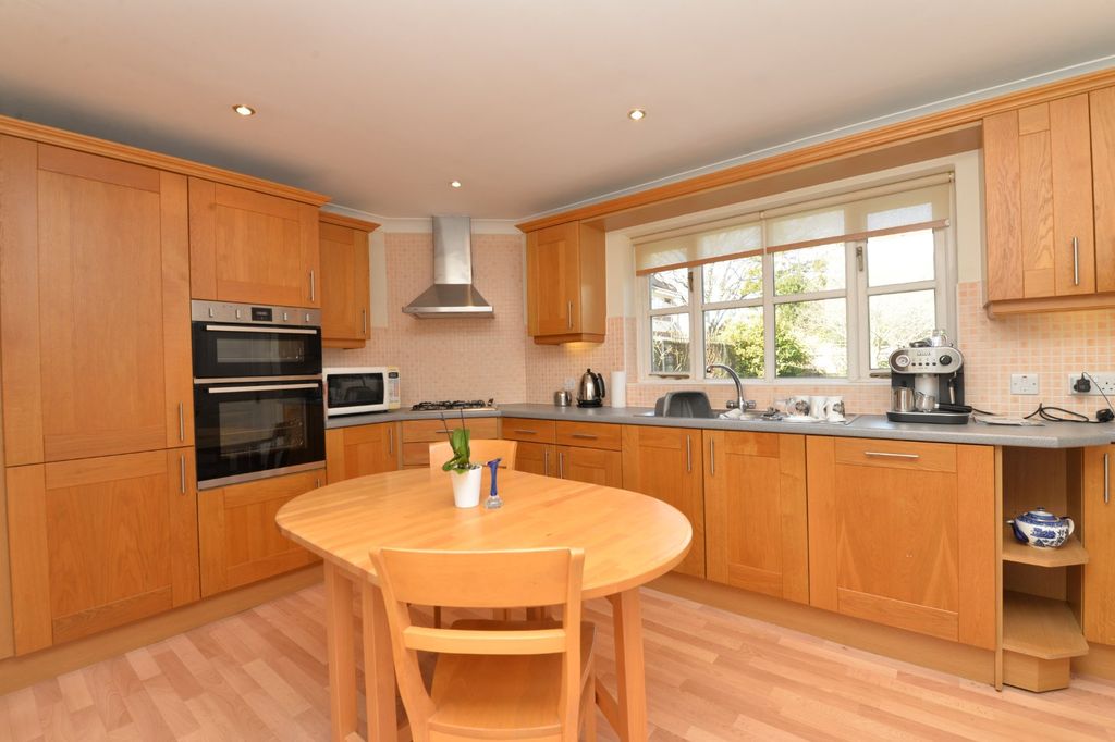 Property photo 3 of 23 Picture No. 09