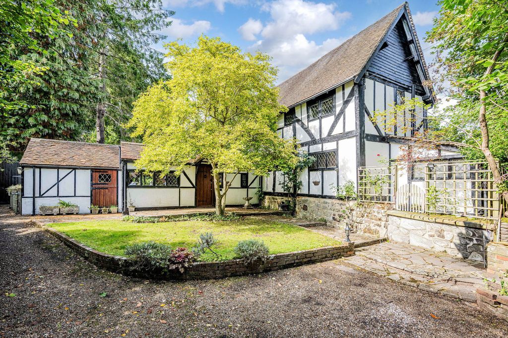 Property photo 1 of 16
