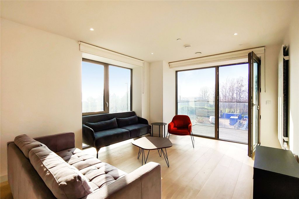 Property photo 1 of 24 Picture No. 05