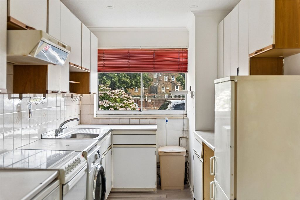Property photo 2 of 19 Picture No. 02