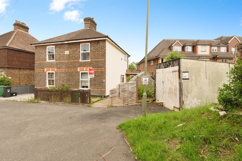 Property photo 1 of 17
