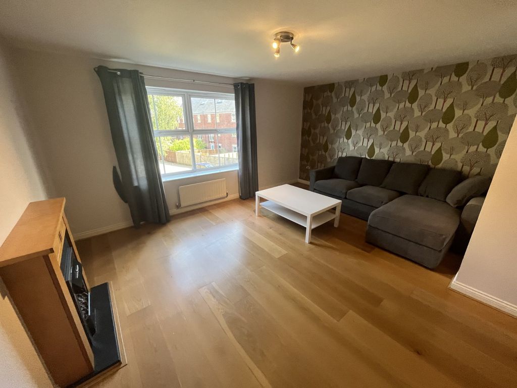 Property photo 3 of 14 Picture No. 15