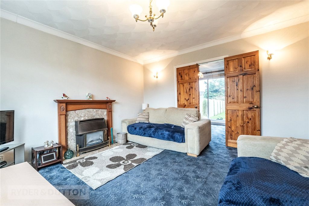 Property photo 3 of 16 Living Room