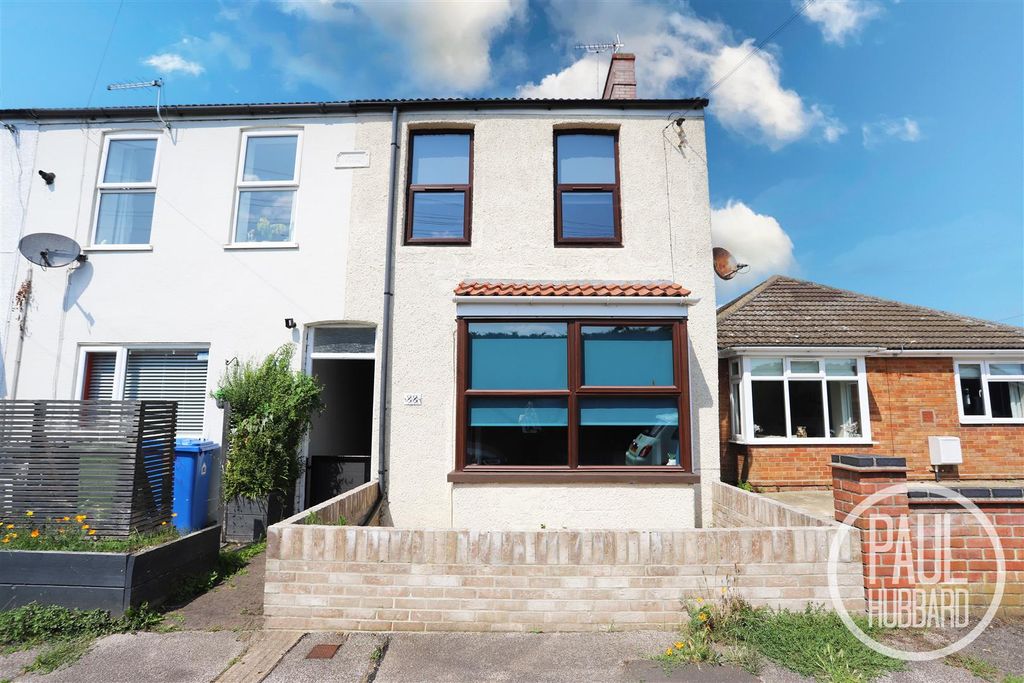 Property photo 2 of 14 Img_5881.Jpg