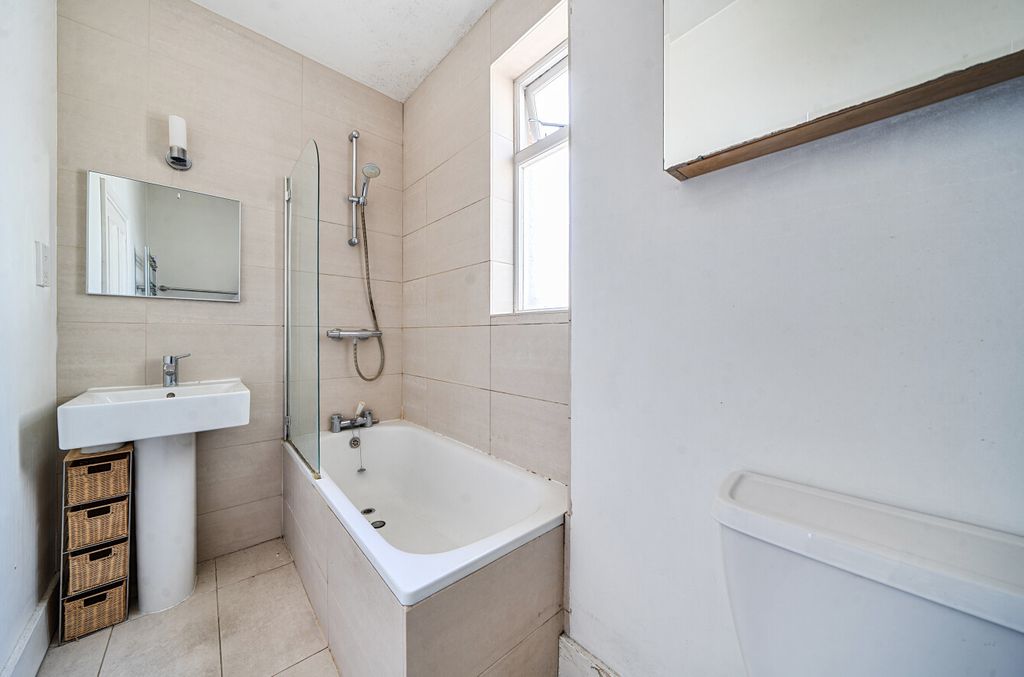 Property photo 3 of 39 1476924-14-6A282A...