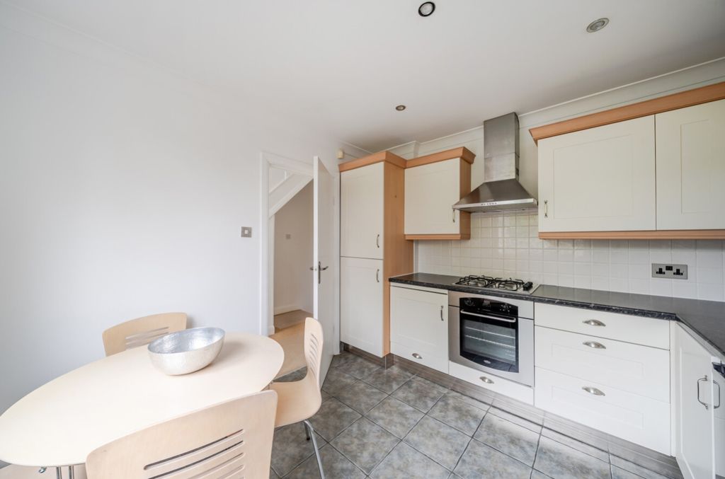 Property photo 2 of 22 21-6A6B3d43333B2-1500476-19Fb2E1F22Afe-21-21