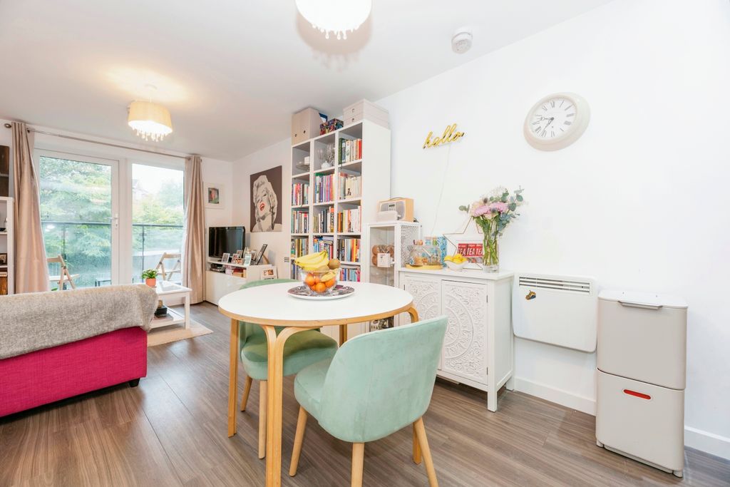 Property photo 3 of 17 Photography