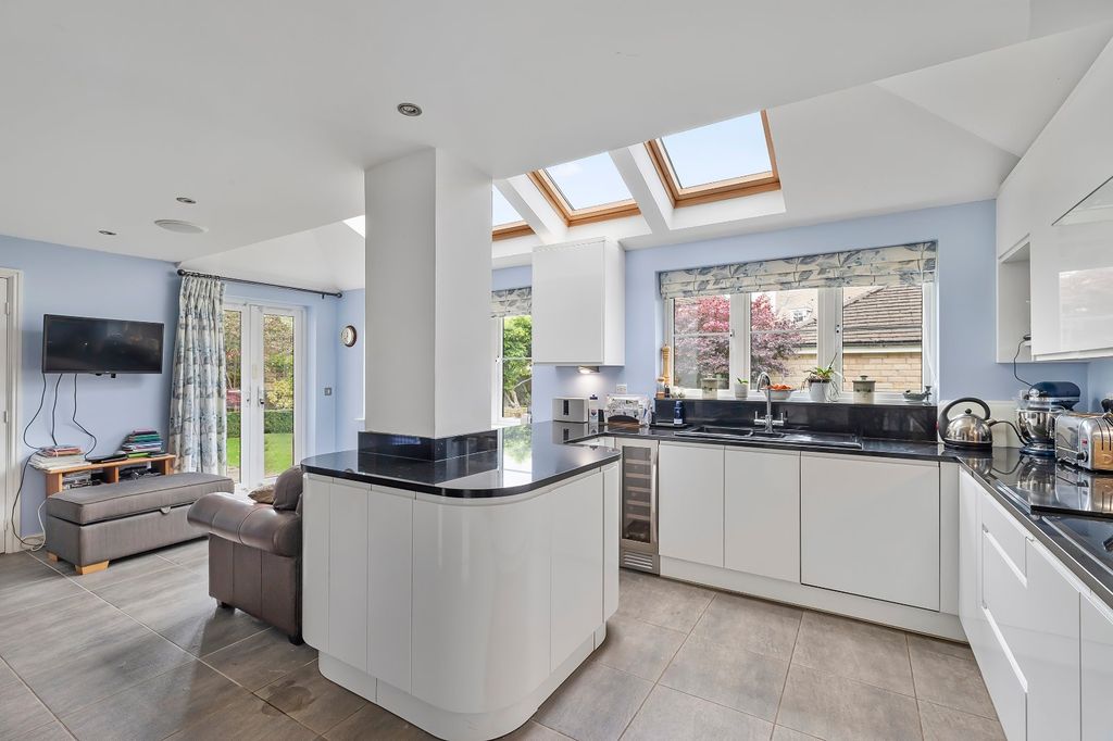 Property photo 3 of 35 Picture 3