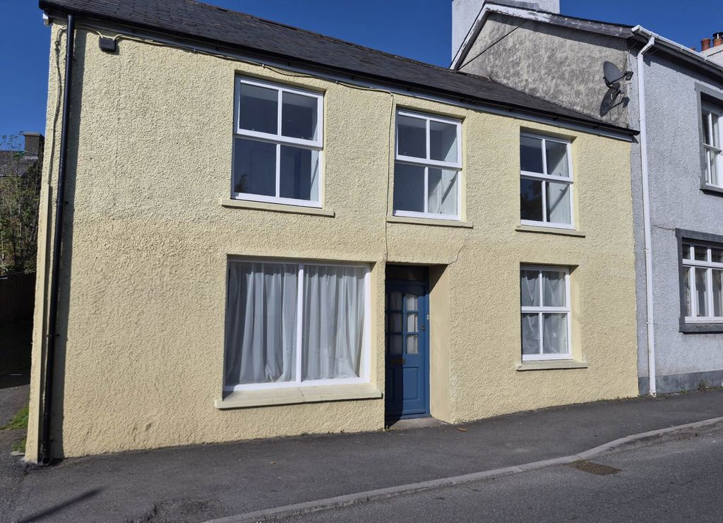 Property photo 1 of 20