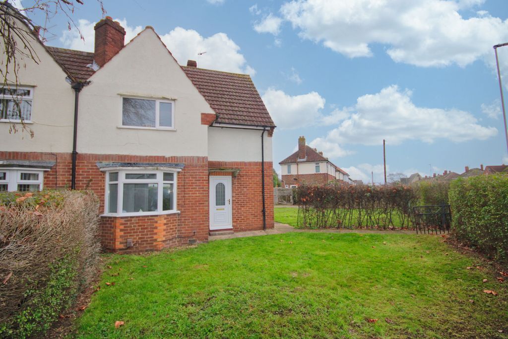 Property photo 1 of 35